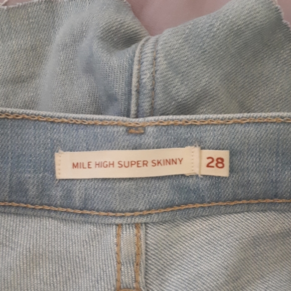 Levi's cutoffs - Picture 4 of 4